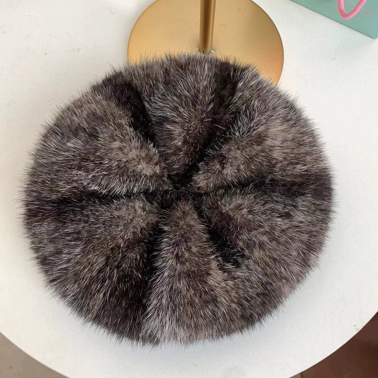 Hand-woven fur hats mink beret mink painter hat high elastic mink hair woven thick warm autumn and winter ladies.